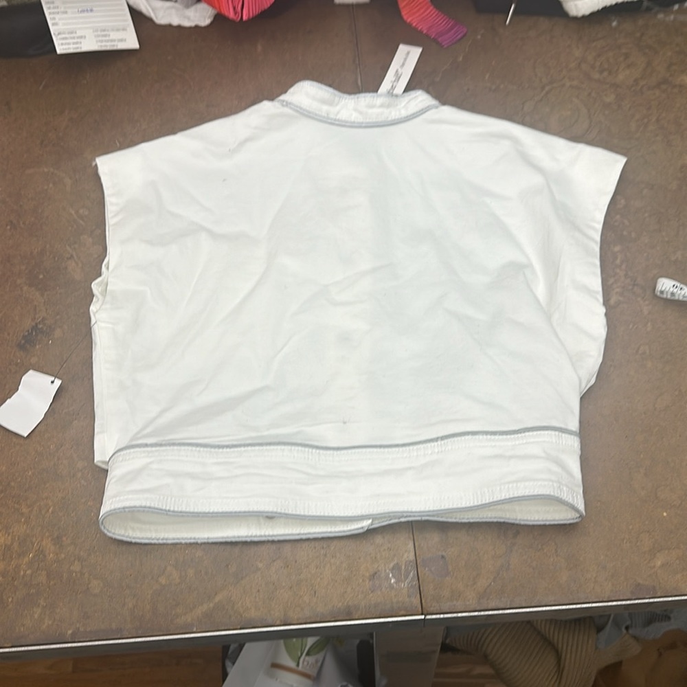 Cropped cargo top - Picture 7 of 8
